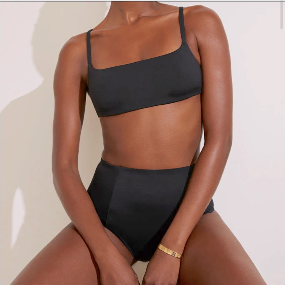 Negative Underwear black swim bikini top size 2 EUC